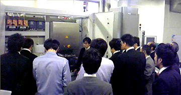 精密電解の実演加工見学会