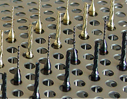 φ1以下の超硬小径工具も約30秒で処理